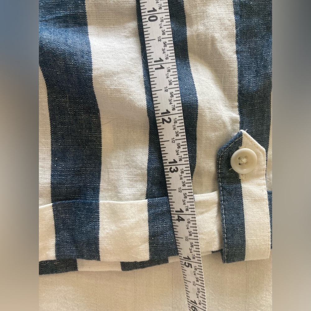 PACT Rhea Tabbed Shorts in Mariners Stripe, Size Large - Picture 11 of 16